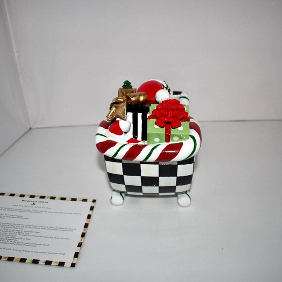 MacKenzie-Childs Nick's Pick Illuminated Santa in Sleigh Décor #35509-1122NM - Picture 3 of 7